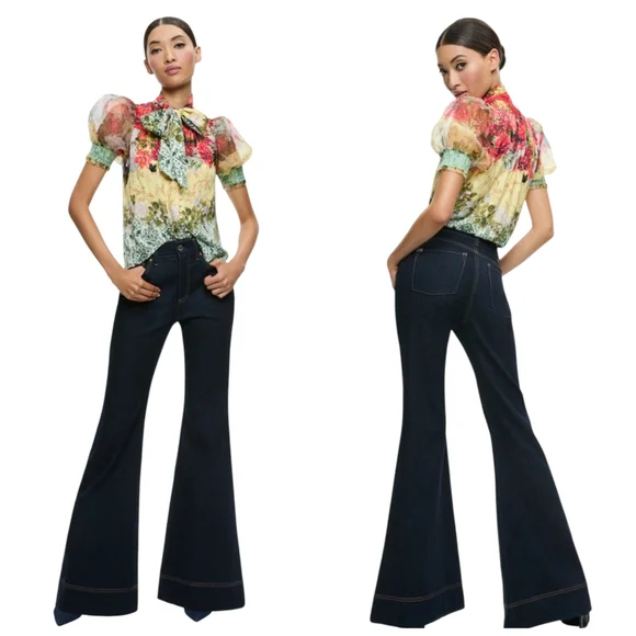 Alice + Olivia SB High Rise Bell Jean Dark Rinse NWT $330 Size 30 J1739 - Picture 4 of 9